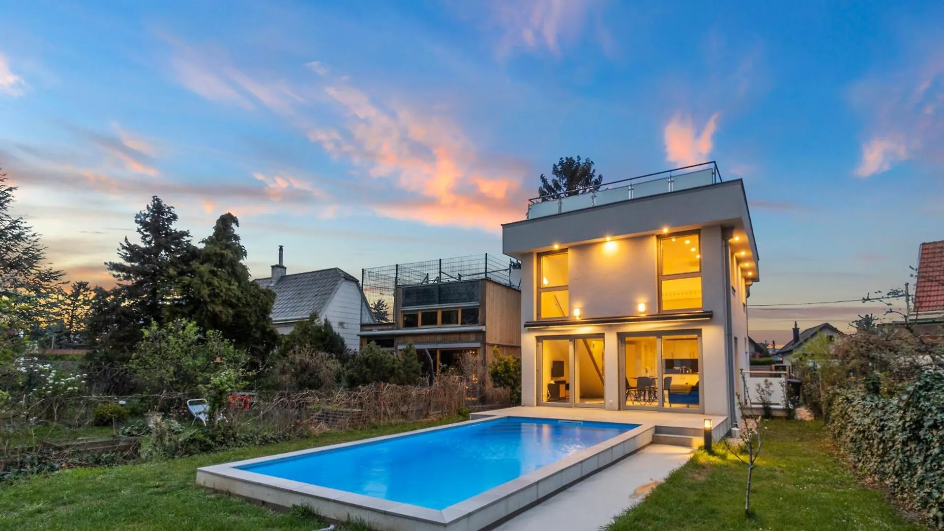 Villa Jaeger Mit Pool In Wien
