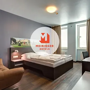 3* מלון Meininger Downtown Sissi