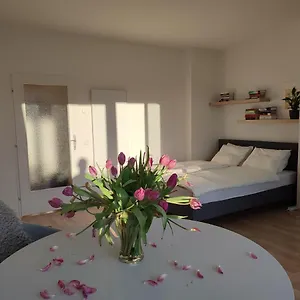 https://studio-mit-terrasse-in-zentraler-lage.graz-austria-hotels.com