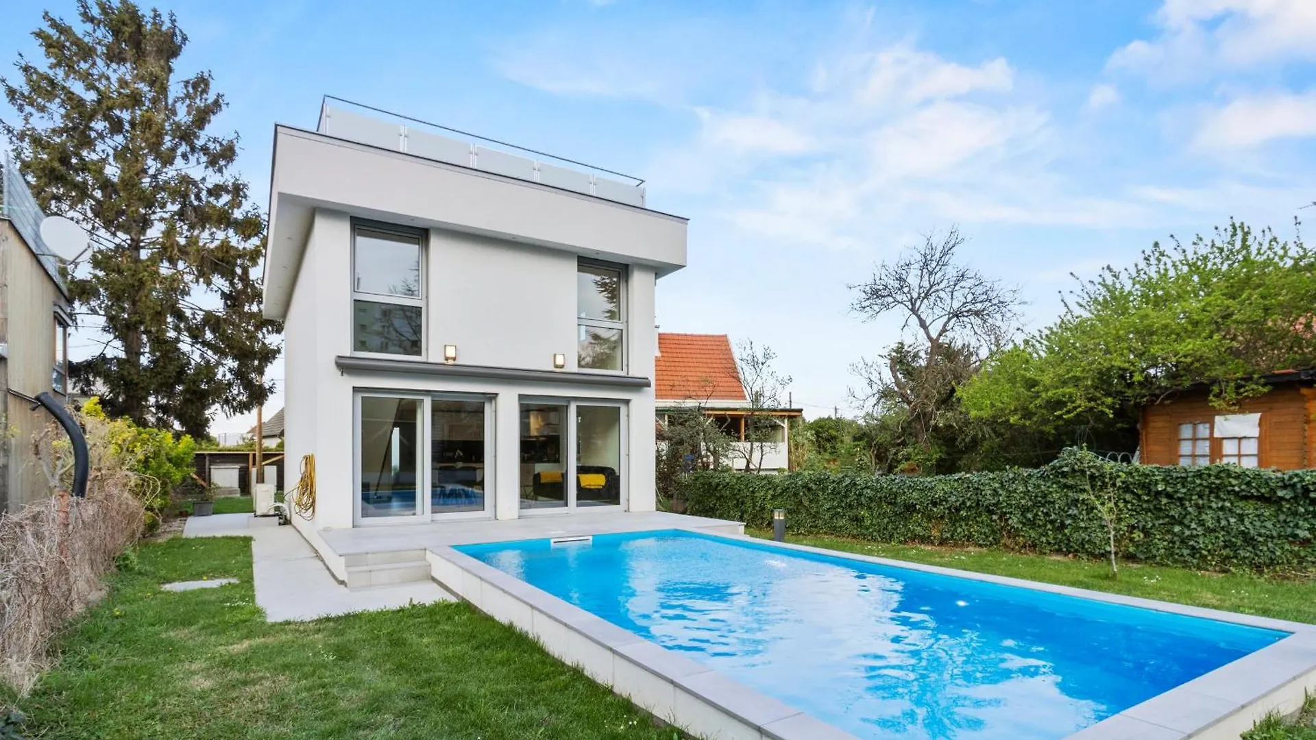 Villa Jaeger Mit Pool In Wien